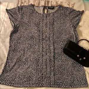 👜EUC Liz Claiborne short sleeve top XL👜